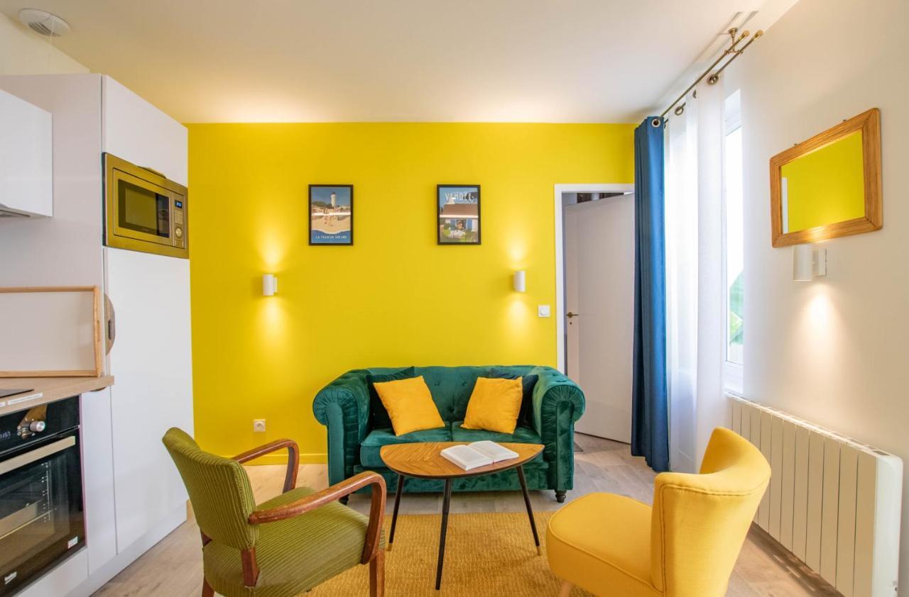 Le Jaune Vendée - T2 Renové - Terrasse - Calme Appartement Niort